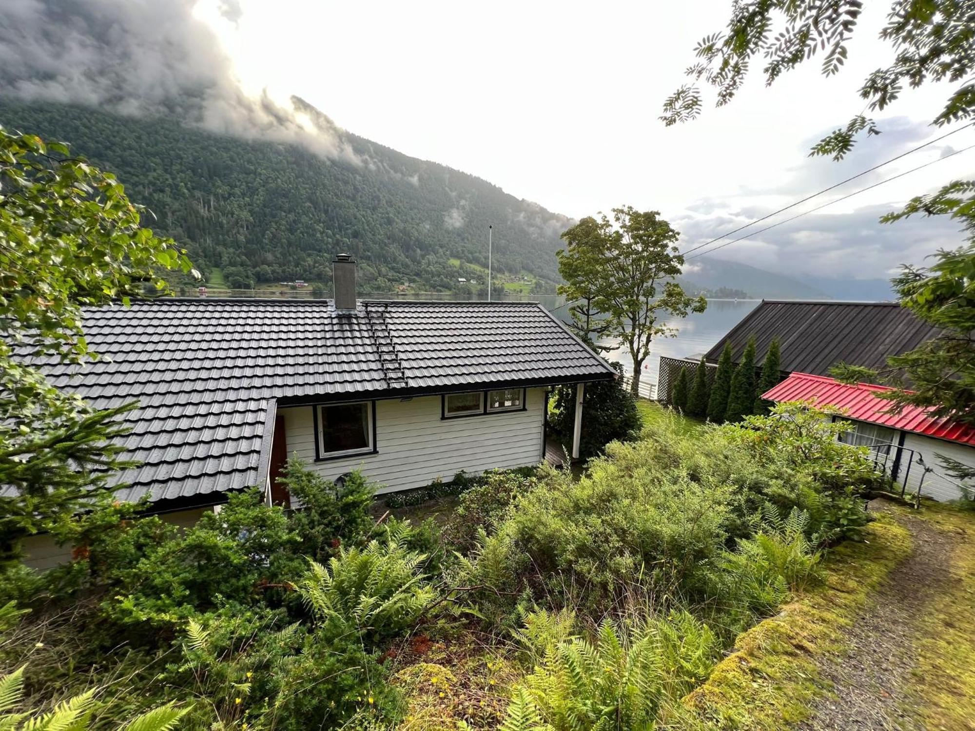 Der Fjordtraum In Balestrand Direkt Am Wasser Екстер'єр фото