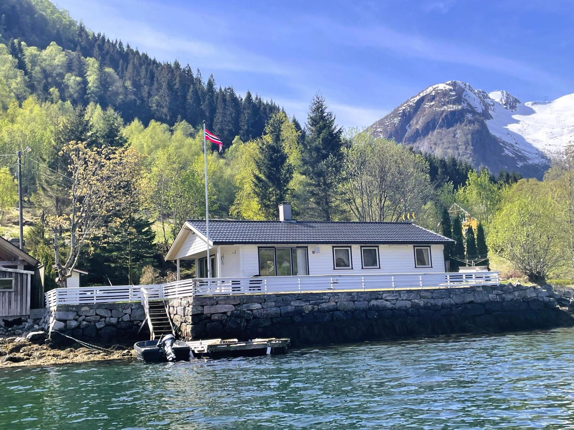 Der Fjordtraum In Balestrand Direkt Am Wasser Екстер'єр фото
